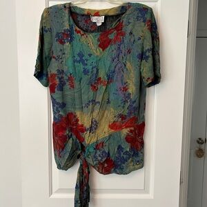 Vintage 90s green and blue floral tie-front blouse with short sleeves